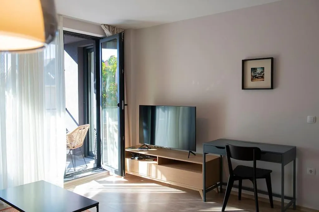 Madrid: A Modern 2-Bedroom Apartment With Parking Sofia