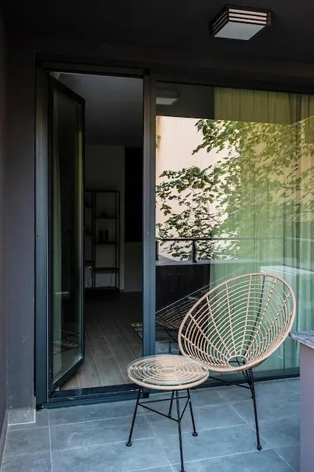 Madrid: A Modern 2-Bedroom Apartment With Parking Sofía
