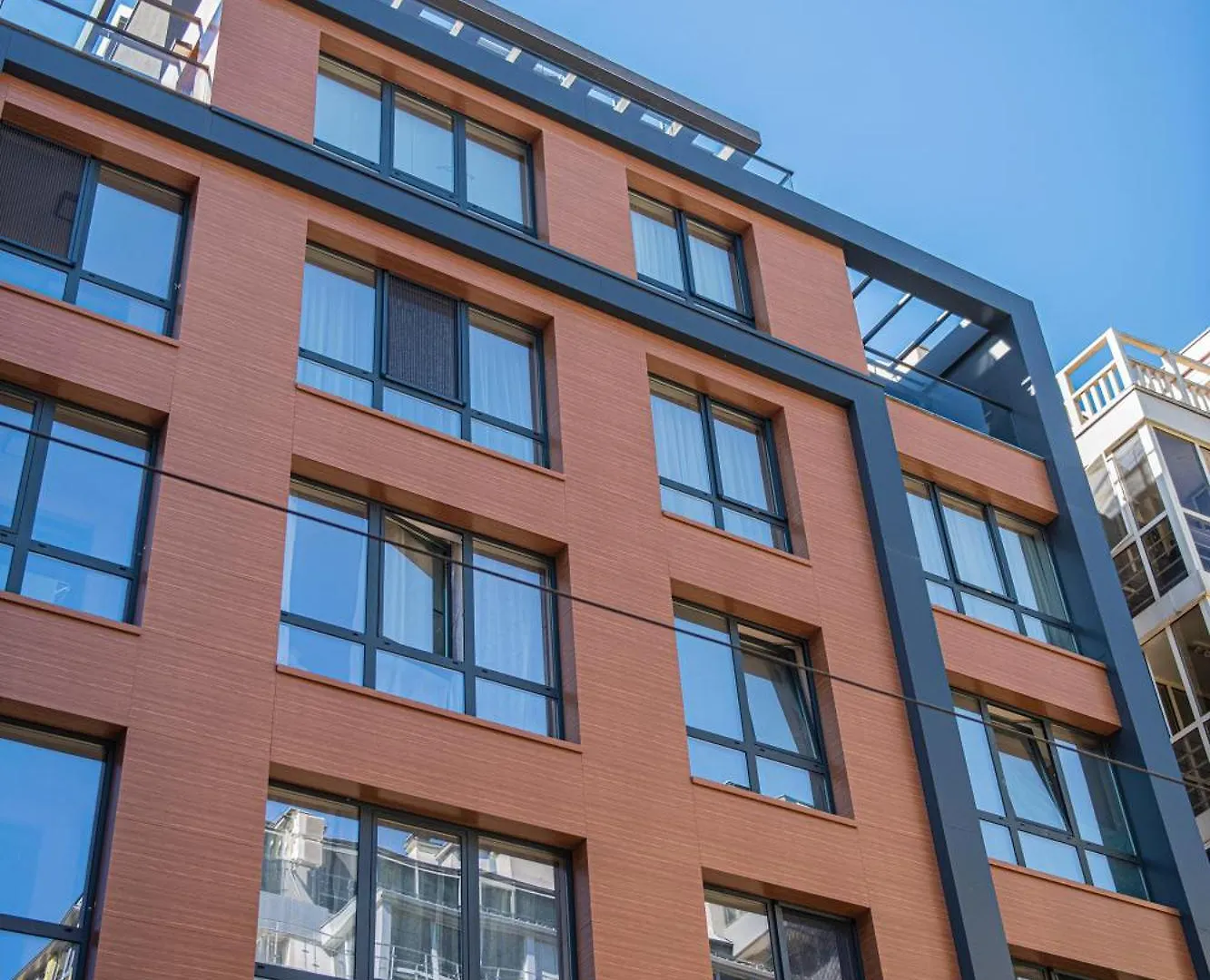 Madrid: A Modern 2-Bedroom Apartment With Parking Sofía Bulgaria